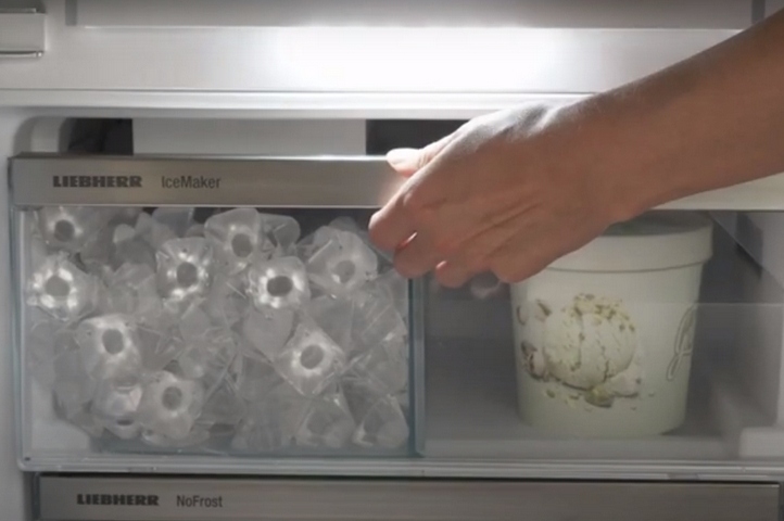 Liebherr IceMaker
