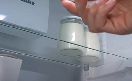 Liebherr Plus Separable glass shelf