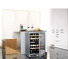 Мультитемпературный винный шкаф Liebherr WTes 1753